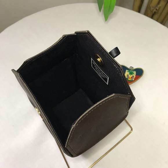 SOLD Chinese Takeout Box Purse in Olive - Picture 4 of 4